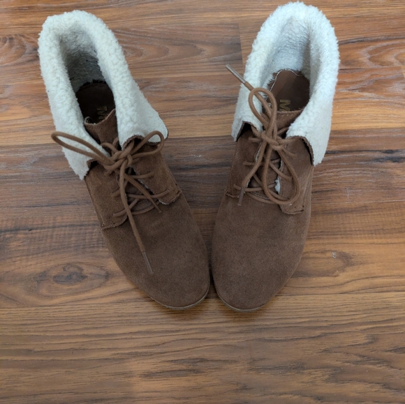 MIA wedge booties, Size 10 - Picture 3 of 5